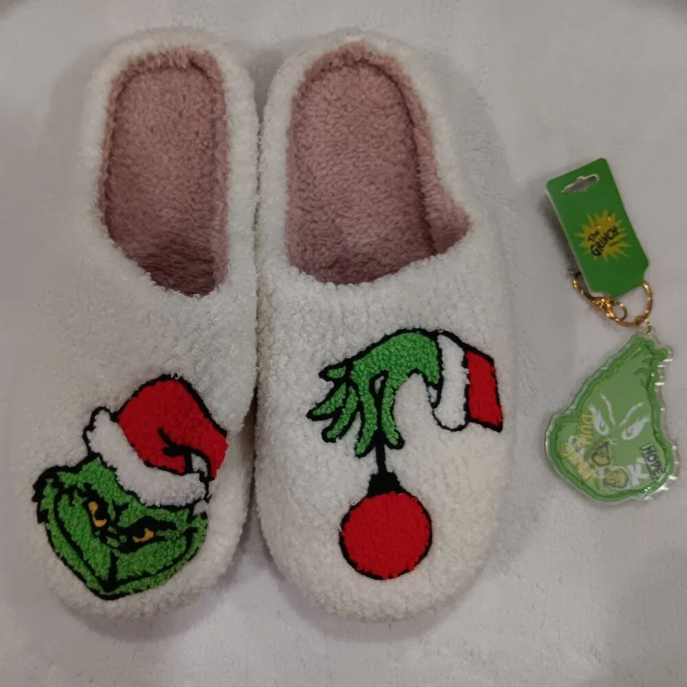 Dr. Seuss The Grinch Christmas slippers with Keychain brand new size 7 womans - Picture 1 of 4